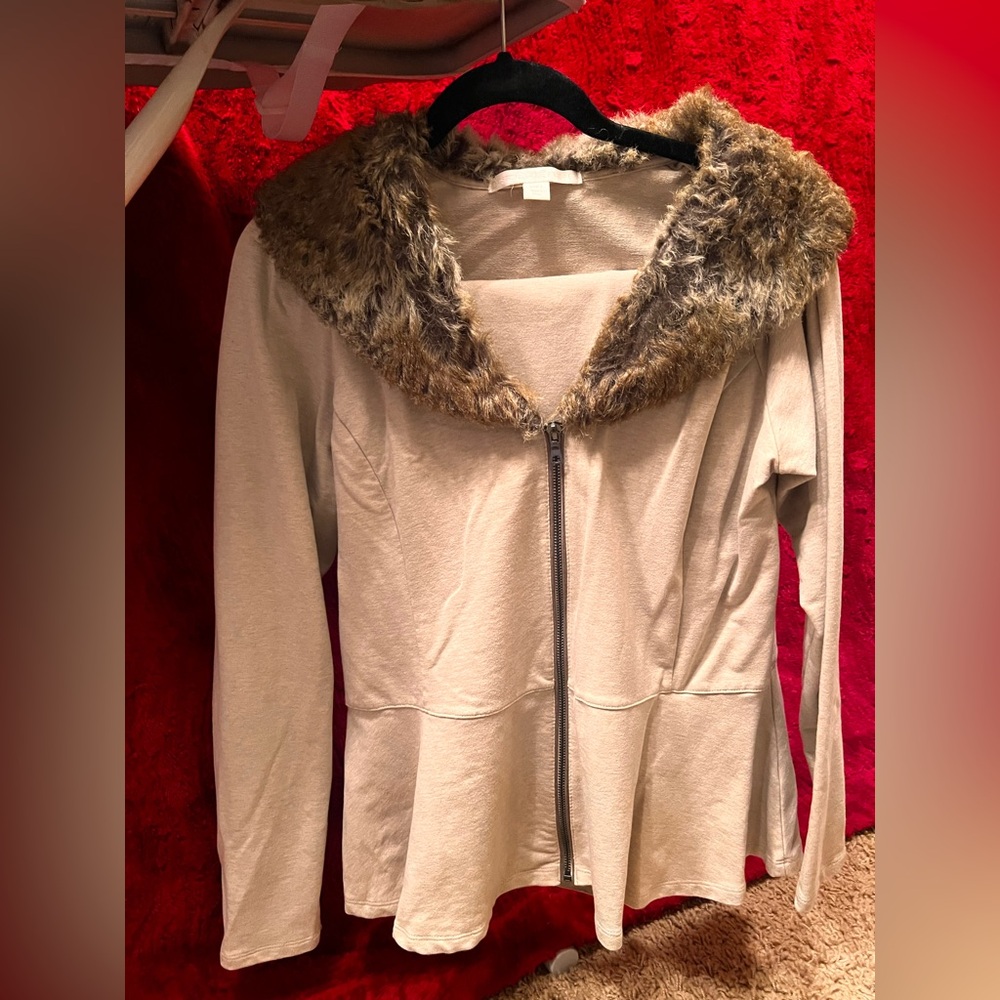 Boston Proper Beige Jacket with Faux Fur Collar and matching pants